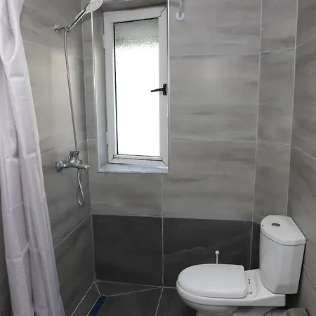 Robert Apartament Center Berat Exterior foto