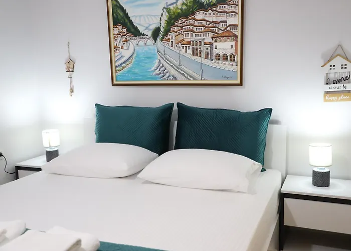 Robert Apartament Center