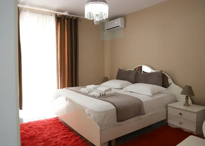 Robert Apartament Center