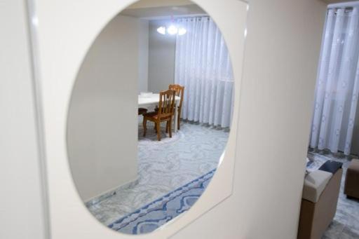 Apartment Robert Center