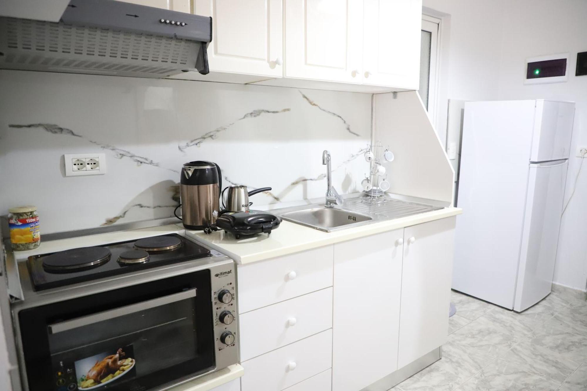 Apartment Robert Center Berat