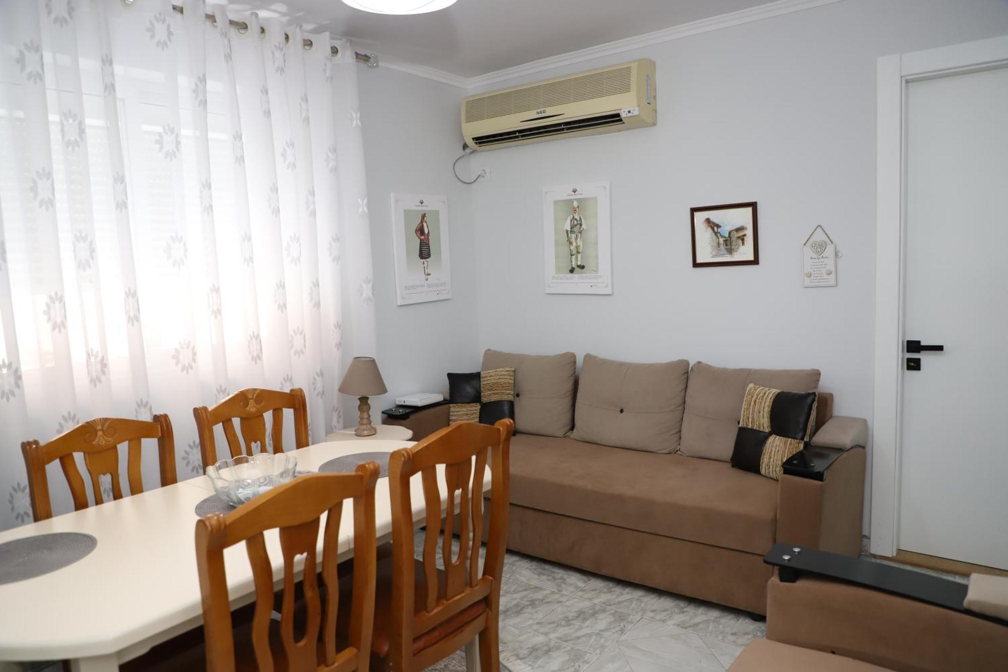 Robert Center Berat